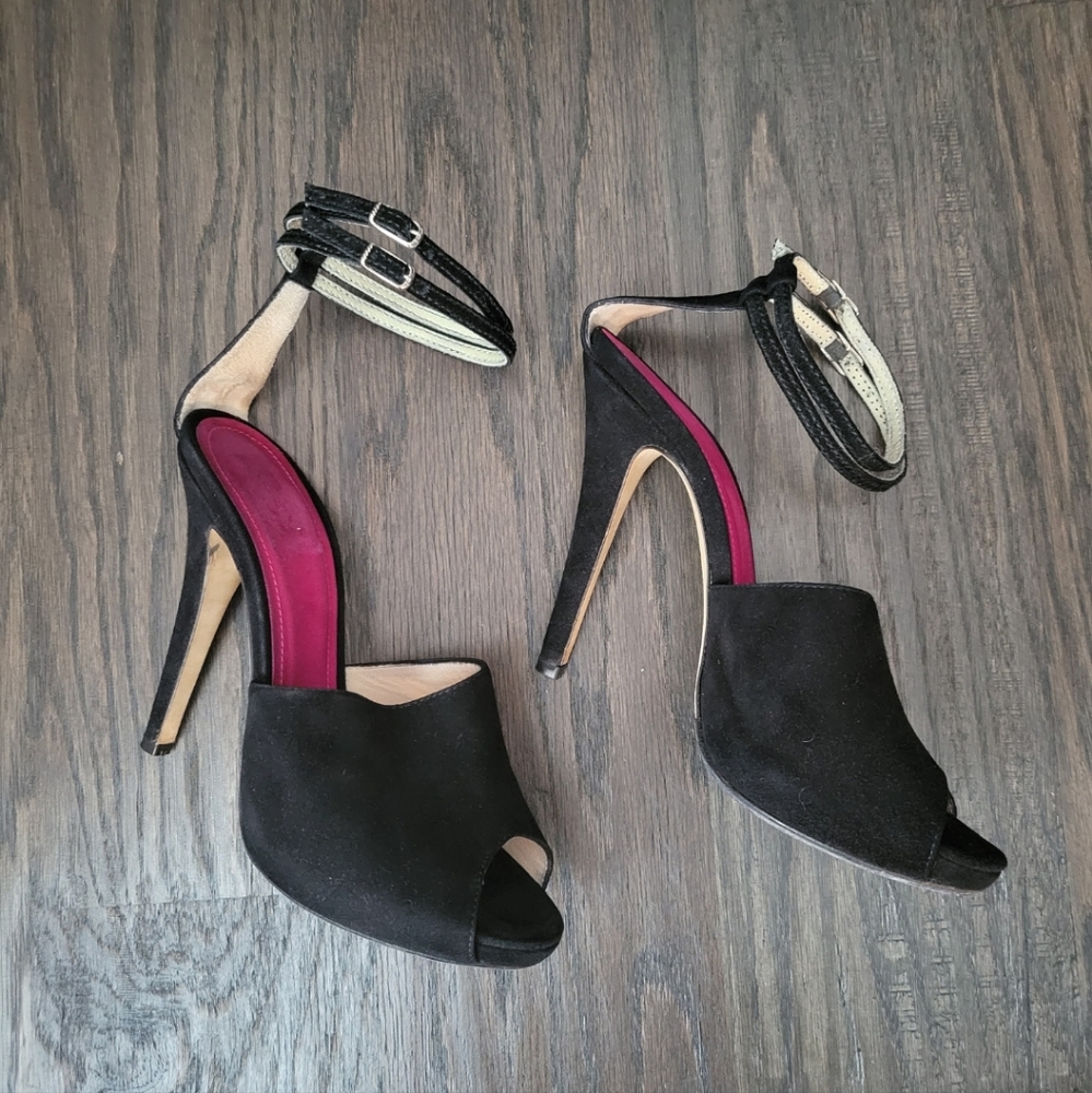 Heeled sandals